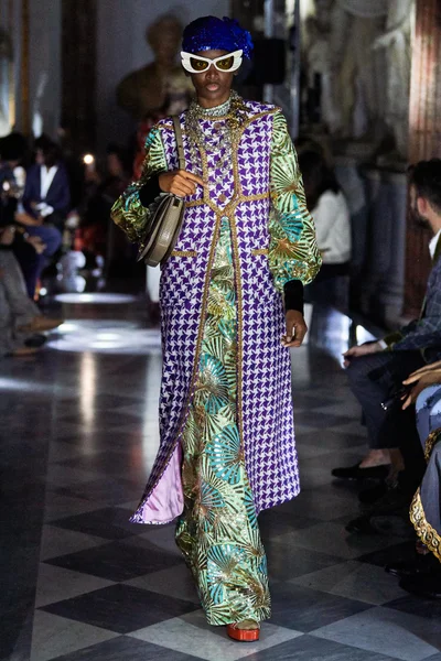 Look 93